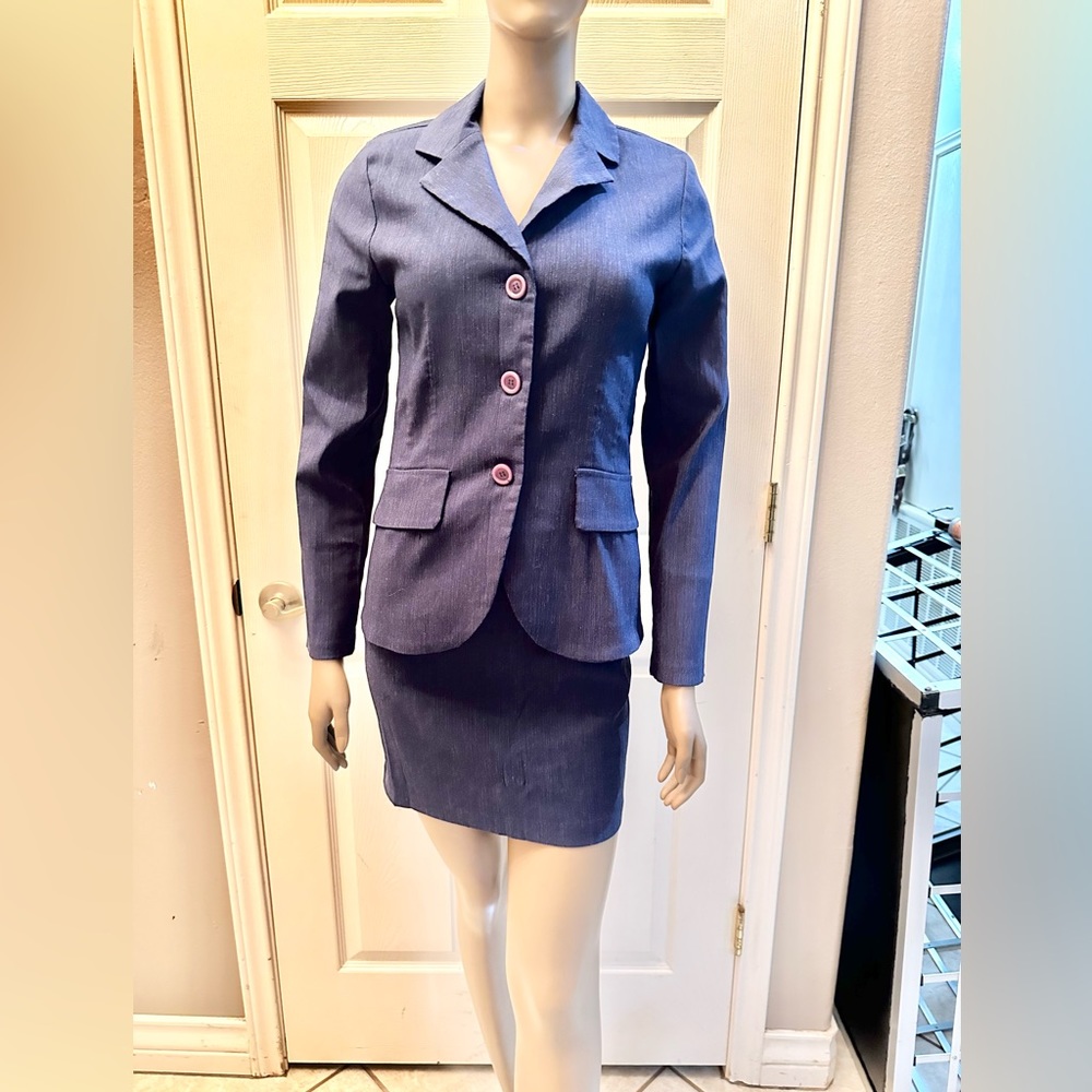 Zoompy dark blue/grey skirt suit size small